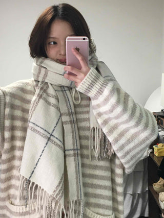 Soft Border Hooded Loose Fit Knit Cardigan