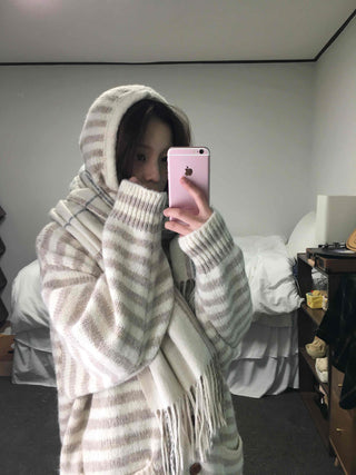 Soft Border Hooded Loose Fit Knit Cardigan