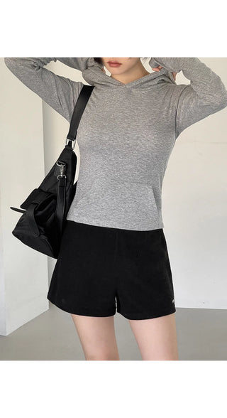Marin Ribbed Knit Pendant High-Waisted Elastic Shorts