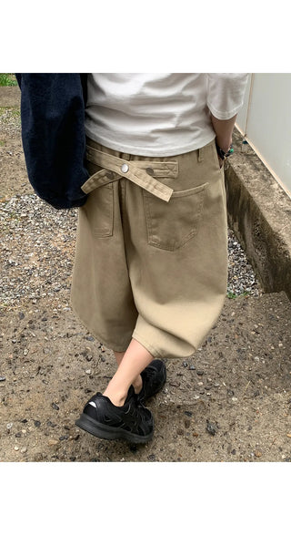 Levin Length  Cotton Tab Hidden Elastic Waist Wide Bermuda Half Pants Cotton Shorts