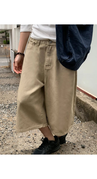 Levin Length  Cotton Tab Hidden Elastic Waist Wide Bermuda Half Pants Cotton Shorts