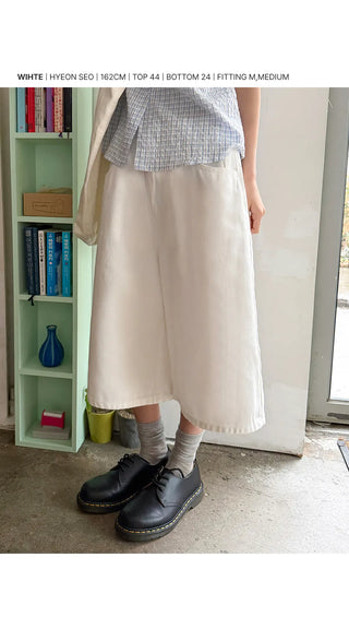 Levin Length  Cotton Tab Hidden Elastic Waist Wide Bermuda Half Pants Cotton Shorts