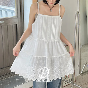 W / Dresses