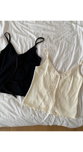 Miel Ribbed Lace V-Neck Flat Wavy Ribbon Strap Layered Sleeveless Top