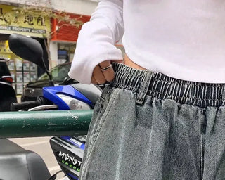 Desty Bermuda Wide Elastic Waist Washed Denim Half Pants