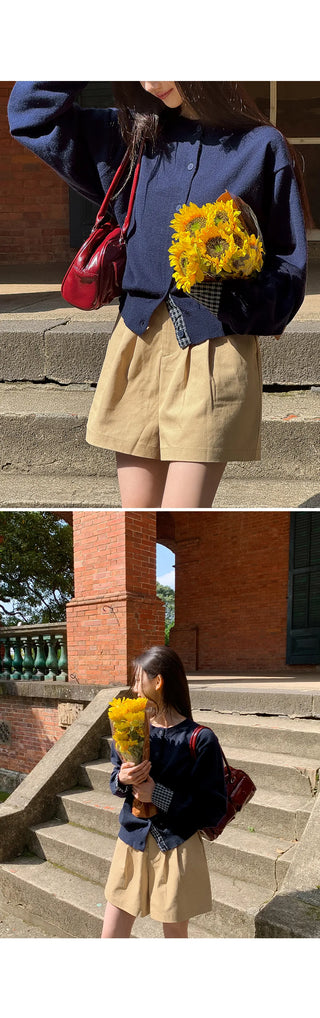 Tailored Cotton Two-Pintuck Wide Back Elastic Waist Shorts Cotton Shorts Rainy Season Look