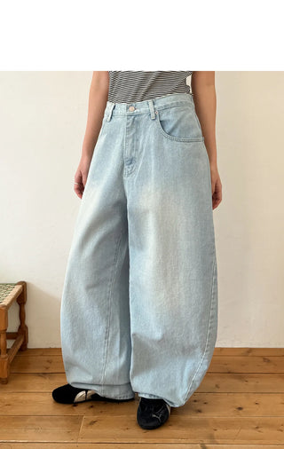 Psel Light Blue Balloon Curved Back Elastic Washed Wide Denim Pants Jeans