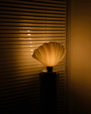 White Scallop Relief Table Lamp