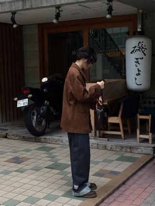 Non-faded roll-up denim pants