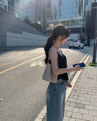 Slim solid color vest top