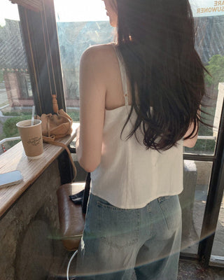 Slim solid color vest top