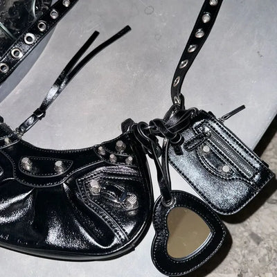 Cargo Eyelet