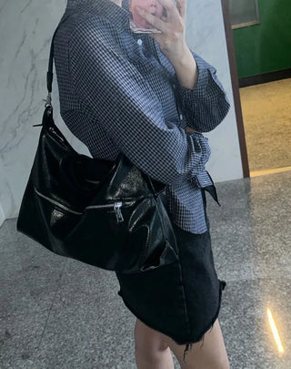 Double zipper shoulder