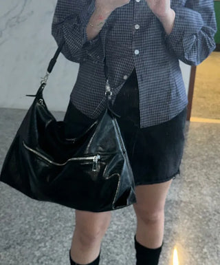 Double zipper shoulder