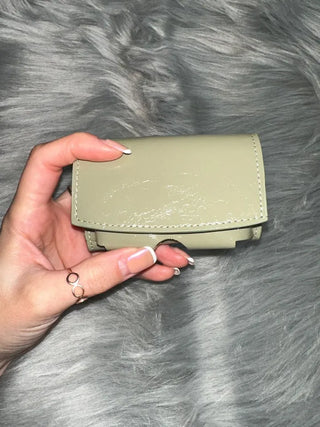 Tote Crack Mini Wallet_ Tote Crack Mini Wallet