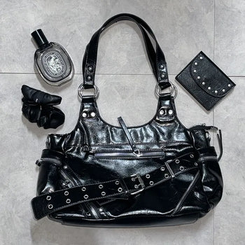 Taine Eyelet Belt Crack Vintage Shoulder Bag