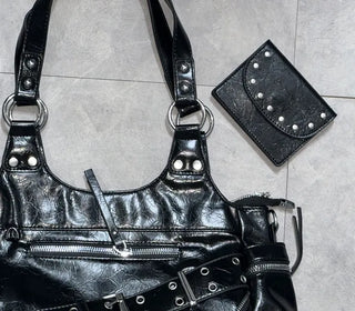 Taine Eyelet Belt Crack Vintage Shoulder Bag