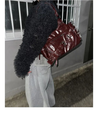 Taine Eyelet Belt Crack Vintage Shoulder Bag