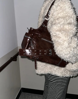 Taine Eyelet Belt Crack Vintage Shoulder Bag
