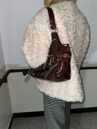 Taine Eyelet Belt Crack Vintage Shoulder Bag