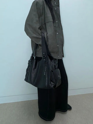 Oa Big Leather Shoulder Bag