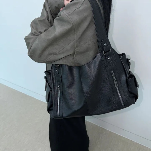 Oa Big Leather Shoulder Bag