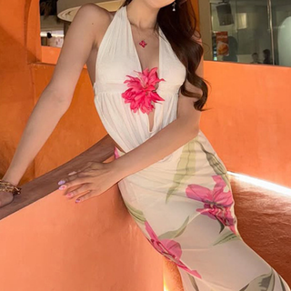 Halter v neck self tie backless flower applique top