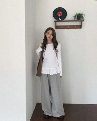 Frilled layered long-sleeved T-shirt
