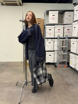 [NeverSeez] Two-Tone Jacquard Knit Cardigan