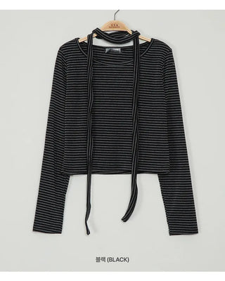 Comes with a scarf! Striped long-sleeved T-shirt
