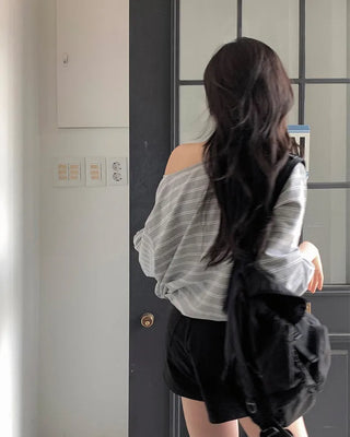 Striped off-shoulder sweatshirt