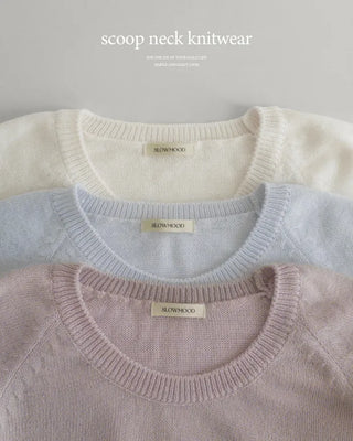 U-neck pastel knit
