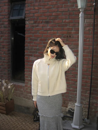 Nice knit zip-up