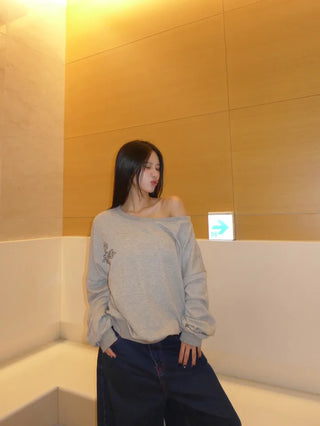 {Fleece x} Saint one-shoulder loose overfit man-to-man