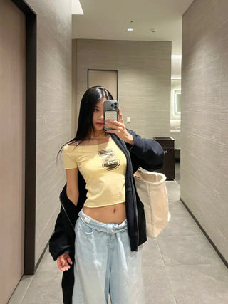 Camo 5 Cutting Off-Shoulder Crop Tee
