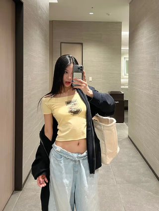 Camo 5 Cutting Off-Shoulder Crop Tee