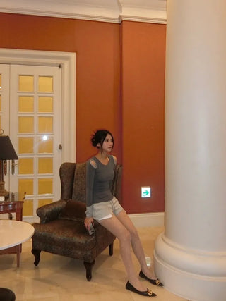 Slin Shoulder Team Tee