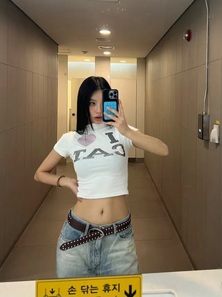 Lovecat Cubic Half-Neck Crop Tee