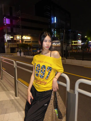 ⭒1997⭒ off shoulder