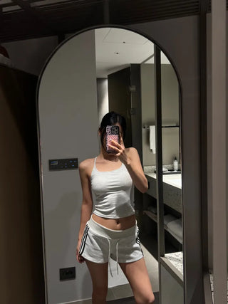 Three line dolphin pants