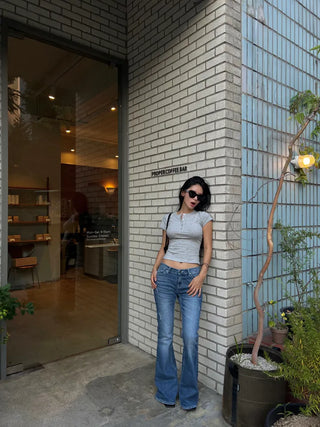 Deep button crop tee