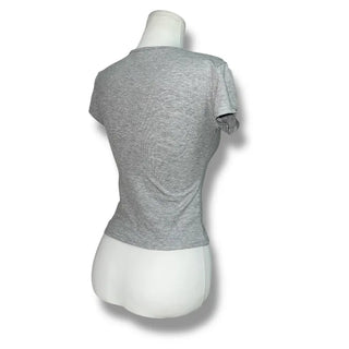 Deep button crop tee