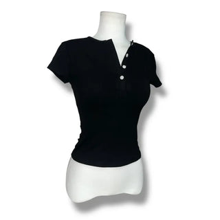 Deep button crop tee