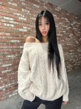 Loose fit turtleneck knit