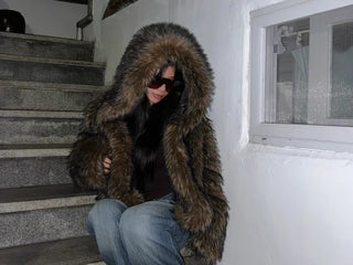 Two-tone big hooded fur