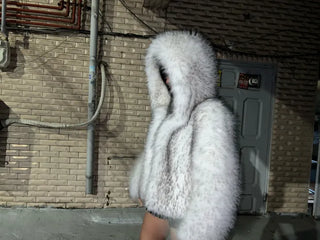 Two-tone big hooded fur