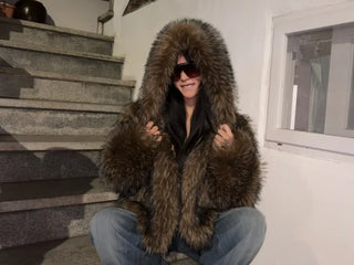 Two-tone big hooded fur