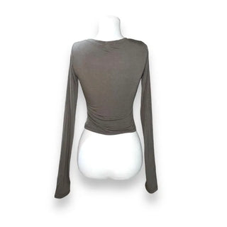 Soft V-Neck Glam Crop Tee