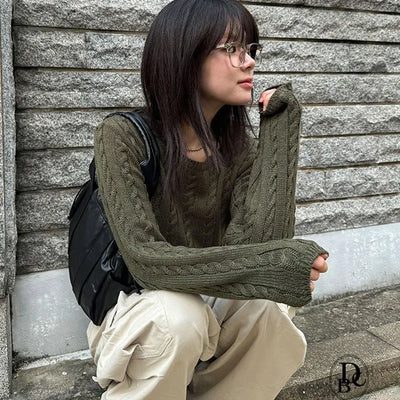 Diju Round Neck Twisted Knit