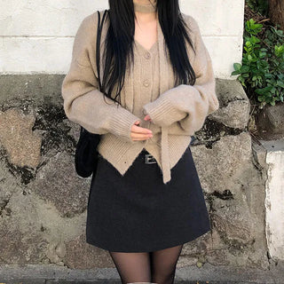 Benny muffler V neck knit cardigan set